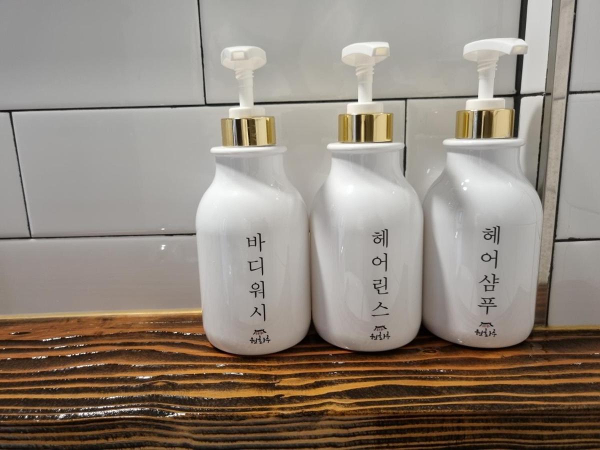 Wonhwaroo Villa Gyeongju Bagian luar foto